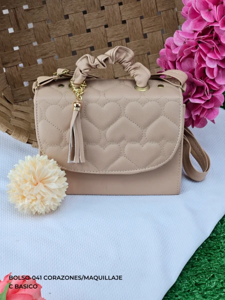 BOLSO-041 CORAZONES/MAQUILLAJE