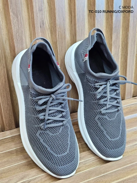 TC-010 RUNNIG/OXFORD