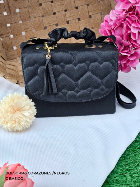 BOLSO-043 CORAZONES /NEGROS