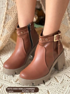 BOTS-0084 HEBILLA/FERRERO